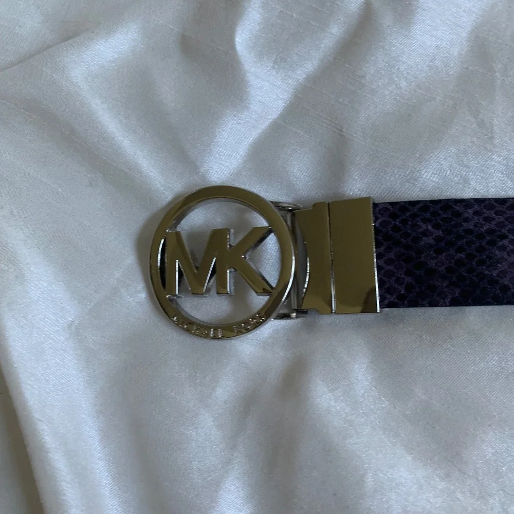 Michael Kors Purple/Black Snakeprint/Suede/Leather Reversible Belt sz S